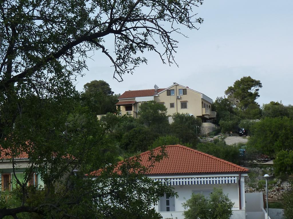 With Sea View Apartament Sali
