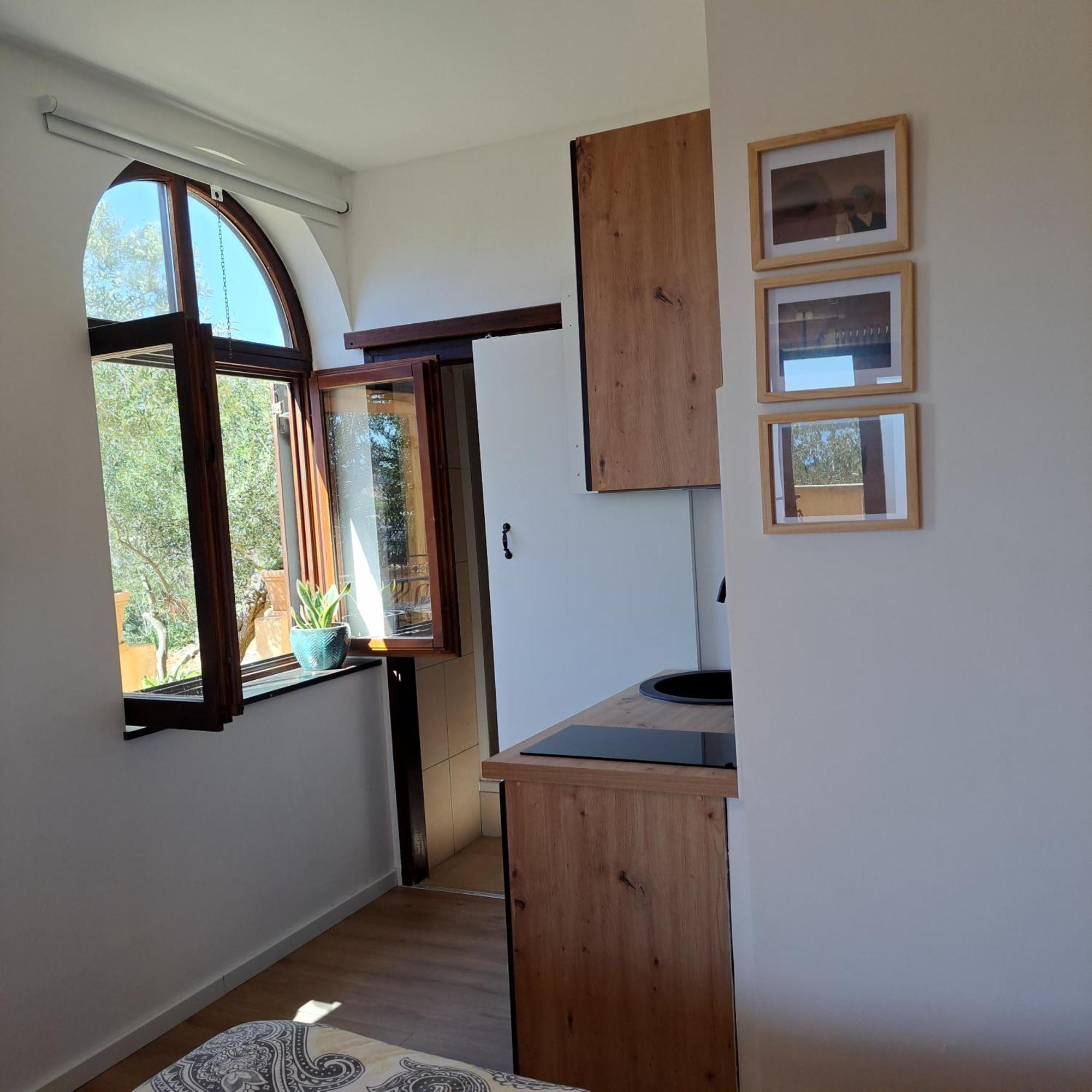 Apartment With Sea View Sali